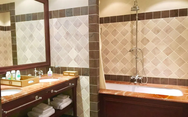 Château des Forgets Hotel