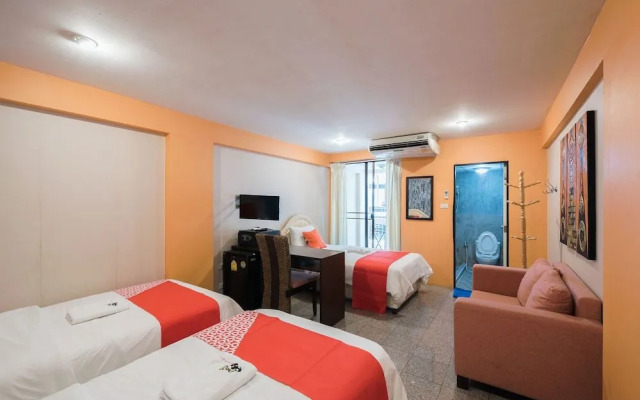 OYO 110 Old Town Hotel