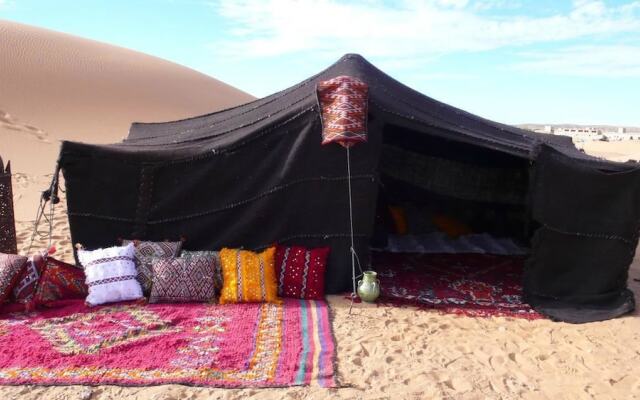 Bivouac Les Touareg Chez Bachir