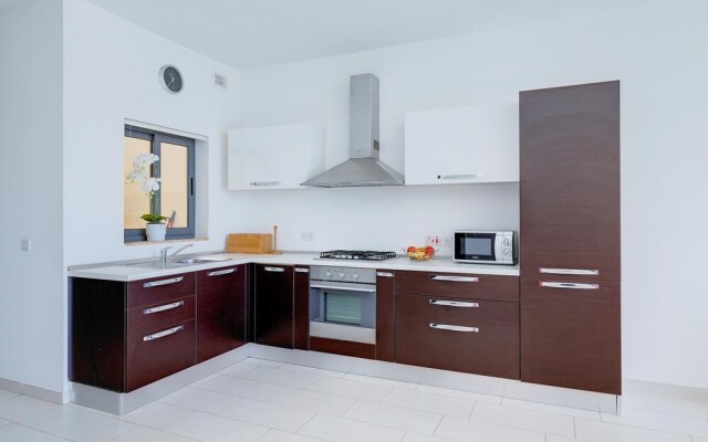 Marvellous Apartment With Valletta and Harbour Views
