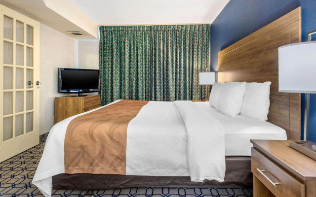 Quality Suites Whitby