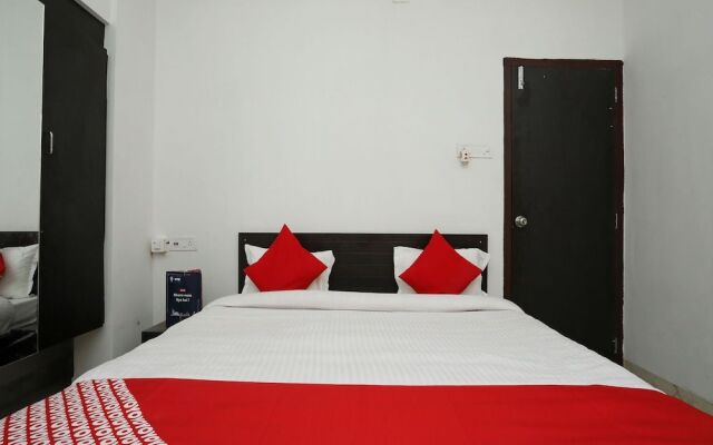 OYO 30698 Hari Om Guest House
