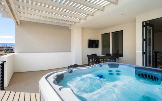 Paddle And Play 5 Bedroom Townhouse