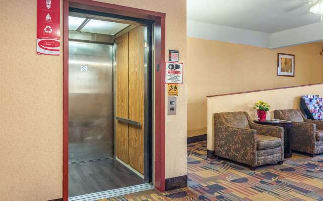 Econo Lodge Kent - Akron West