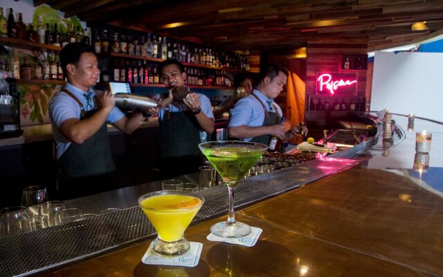 Hue Hotels and Resorts Boracay Managed by HII