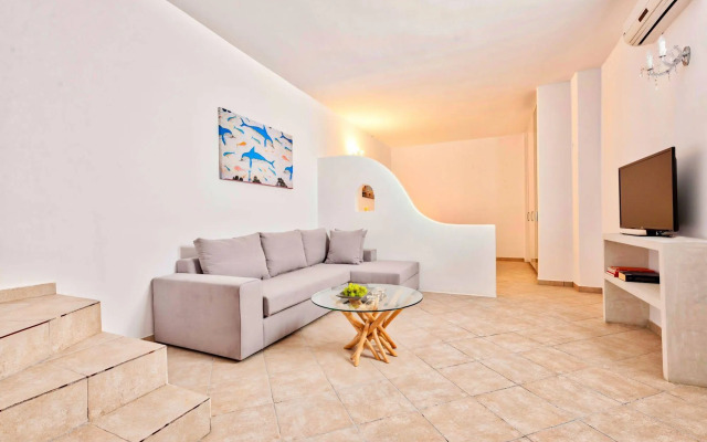 Katharos Pool Villas