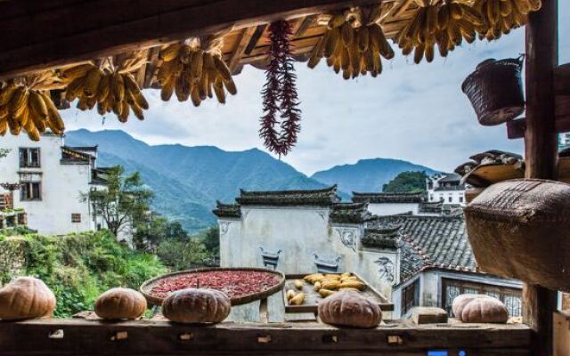 Wuyuan Linxi Youke Homestay (Guling Scenic Area)