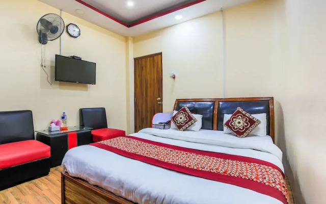 OYO 408 Hotel Taj