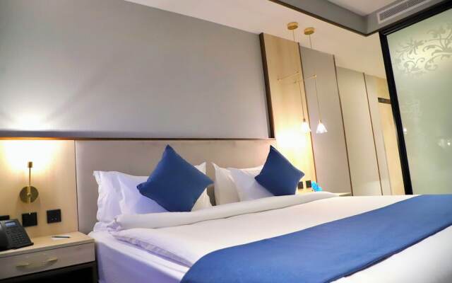 Five seasons Hotel & Spa