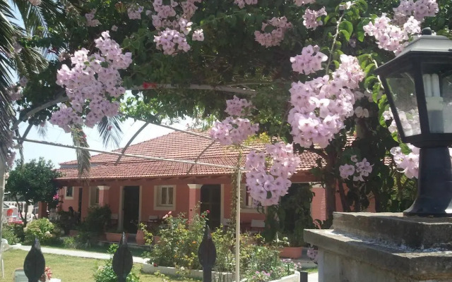 Nikodimos Garden Studios