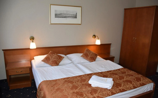 Hotel Arbes