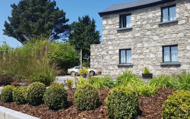 The Stones Lodge