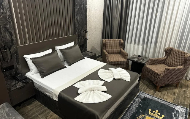 Royal Escape Hotel