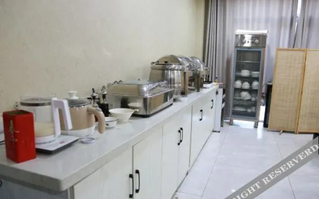 Pingdu Xinhe Hualian Hotel