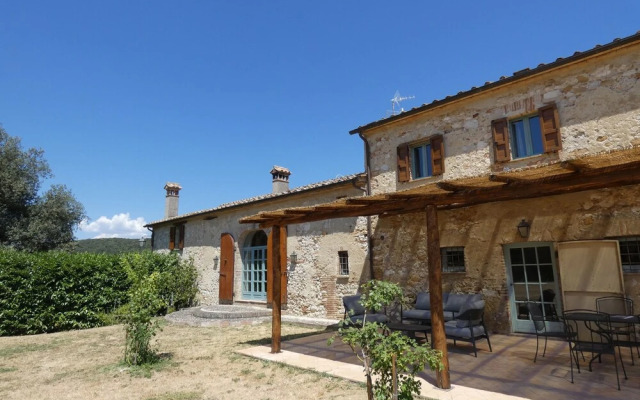SCAPPO IN UMBRIA, Casale Monti