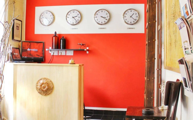 Two Pillows Boutique Hostel