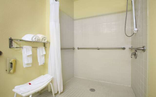 Super 8 by Wyndham Lynchburg VA