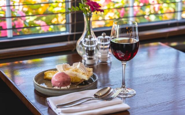 Harper's Steakhouse with Rooms, Southampton Swanwick Marina