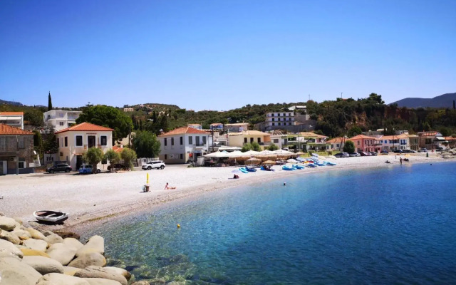 Panos & Antzy Apartments