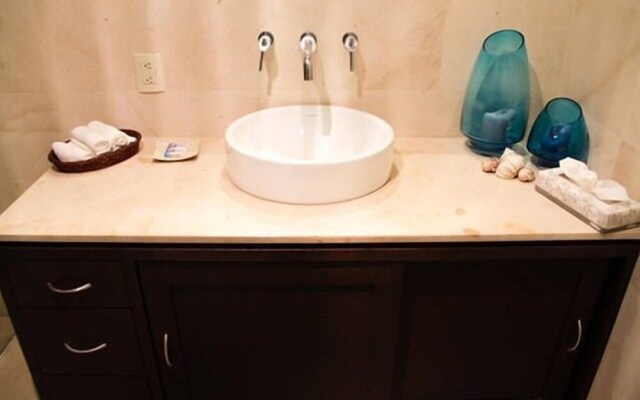 Via 38 Buda By Playa Paradise