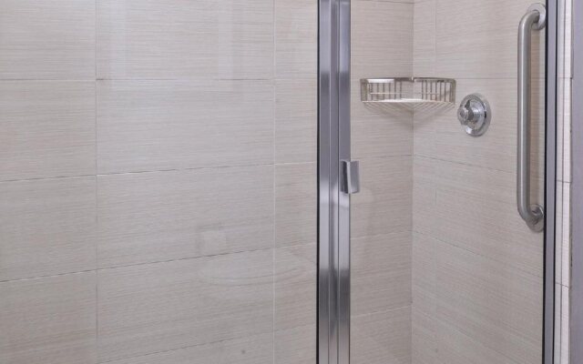 Courtyard Suwanee by Marriott