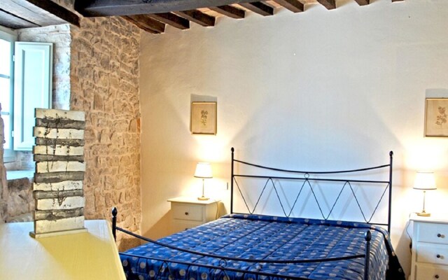 House With 2 Bedrooms in Izzalini, With Wifi