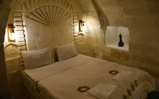 Glamada Cave Suites