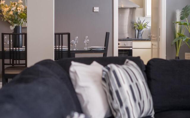 Super Smart Central Brighton Town House | By My Getaways