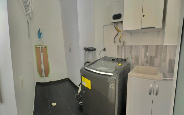 Apartamentos Amoblados en Imbanaco & Tequendama Con Aire Acondicionado Y Piscina