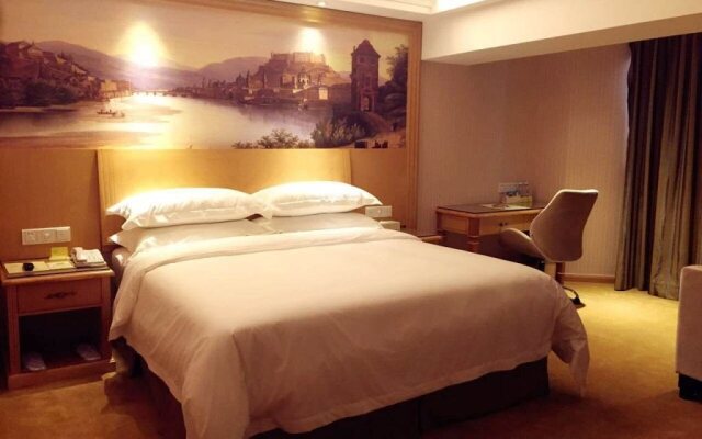 Vienna Hotel Shenzhen Honghu Branch