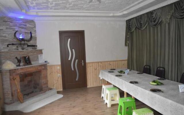 Mari Qushashvili Guest House