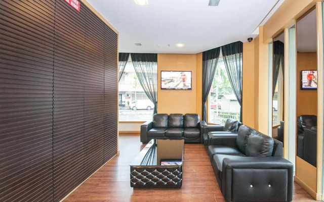 OYO Rooms Bundusan Commercial Centre