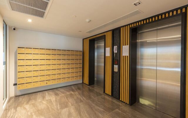 Oceanstone Phuket by Holy Cow 604