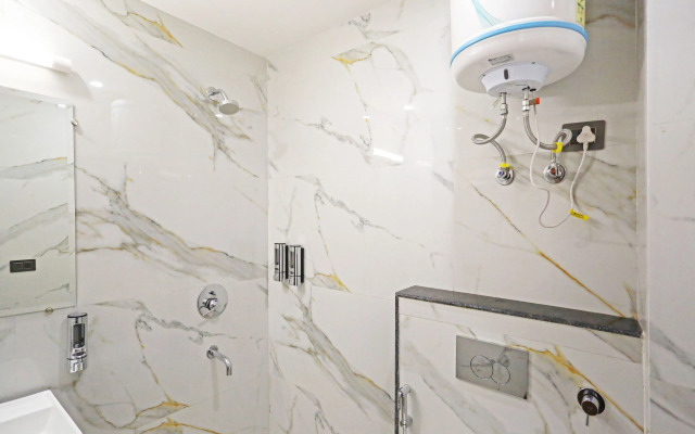 Treebo The Armani Near Igi Airport