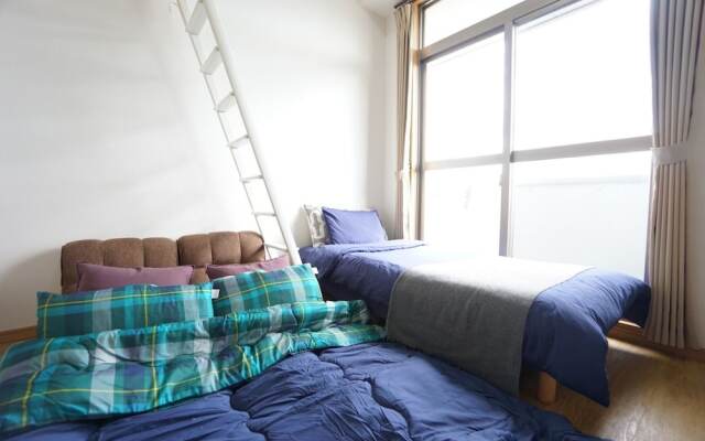 Terry's Apartment Namba South III H09A