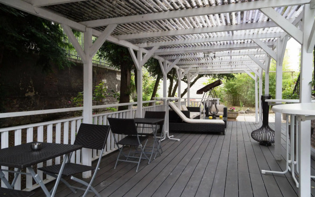 Chambres d'Hôtes - La Villa De La Paix