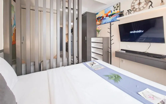 Strategic Studio At Apartment Collins Boulevard