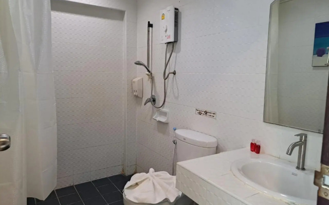 Baan Oui Phuket Guest House