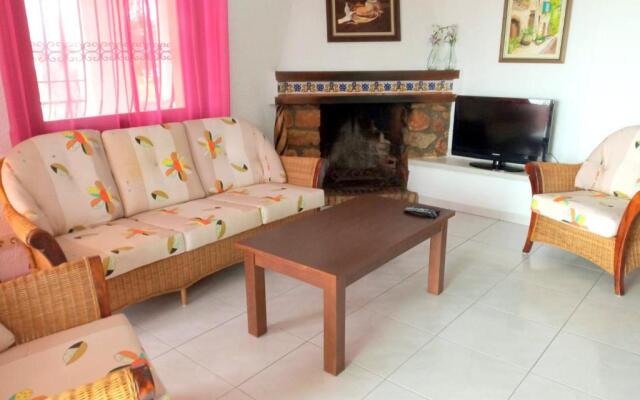 0125 Villa La Marina