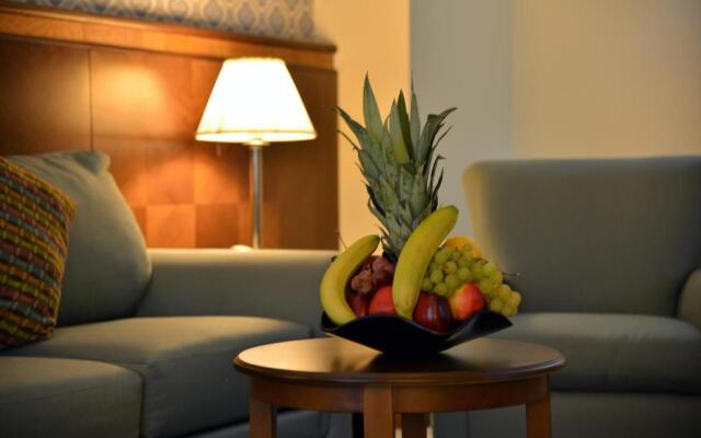 Nozol Royal Inn Hotel