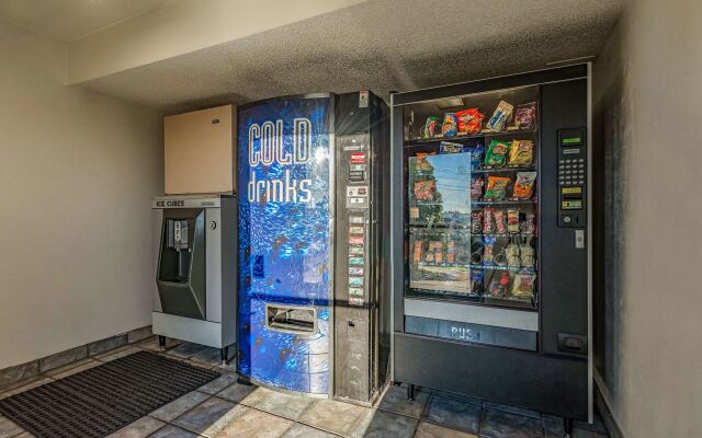 Days Inn by Wyndham Cincinnati I-71