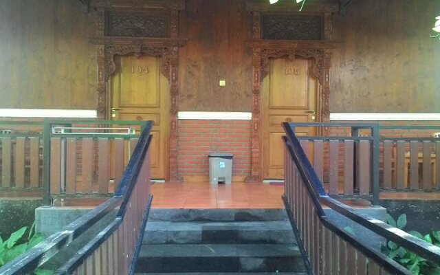 Pan Family Hotel