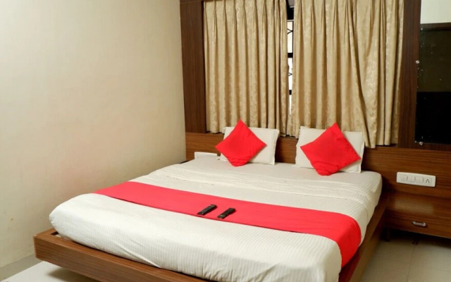 OYO 3737 Hotel City Palace