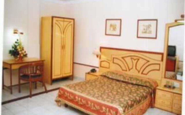 Juhu Hotel