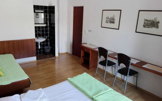 Apartments Dora Vrboska island Hvar