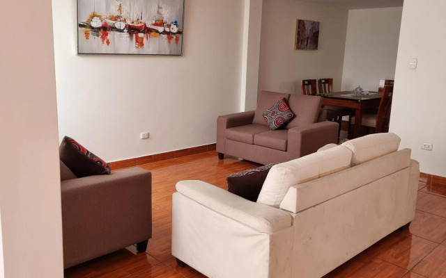 Apart Hotel Cabral a 5 minutos del Jockey Plaza