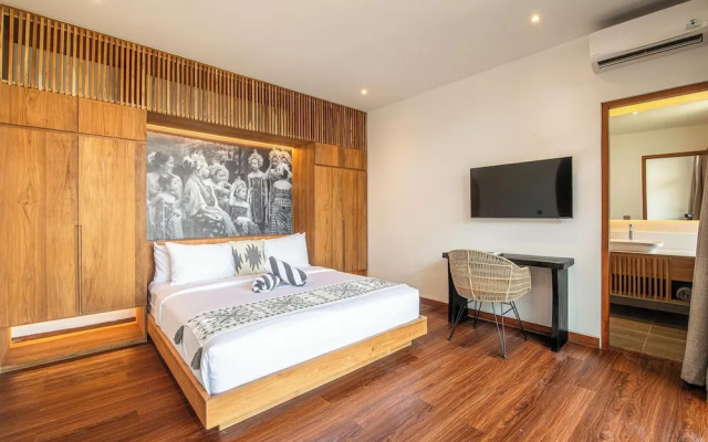 Luxe 6BR Villa, 400m From Canggu, Water Filter – Guest Rooms – Kerobokan Kelod
