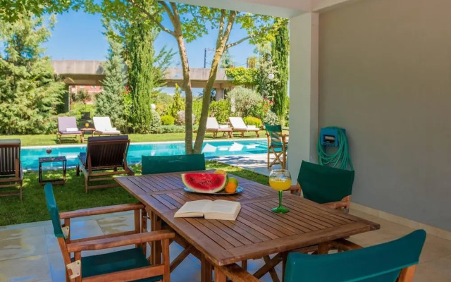 Villa Verano - Spacious 5-bdr & 5-bth Villa