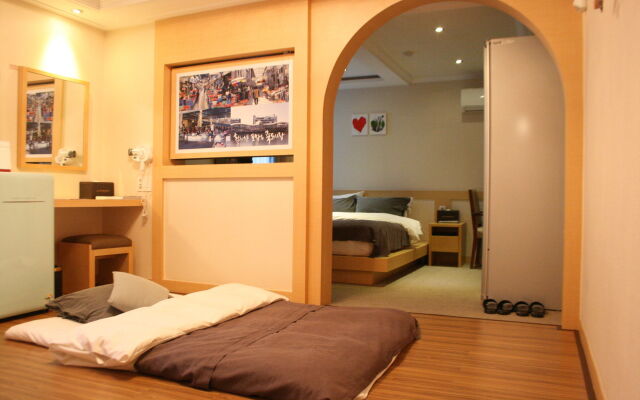 Galaxy Hotel