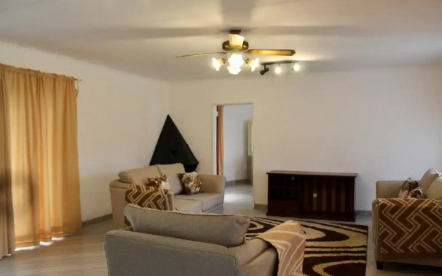 2 Bedroomed House With a Lovely Garden - 2177